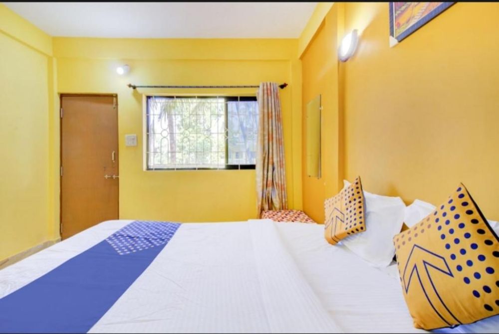 Standard Non AC/with AC, Samantha Inn 1*