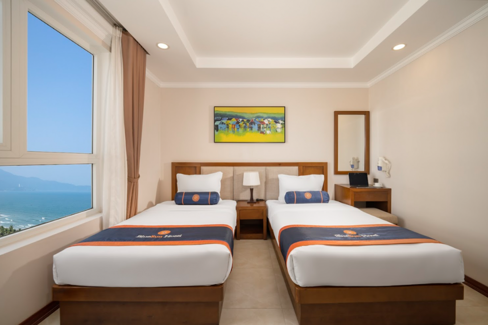Deluxe Partial SV, Bluesun Da Nang Beach Hotel 4*
