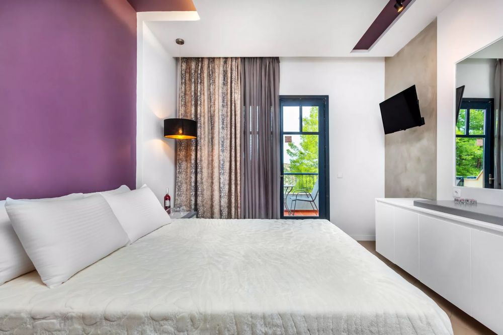 Comfort Room, Atrium 4*