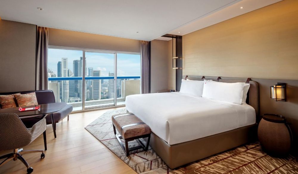 Swiss Harbour View Room, Swissotel The Stamford 5*