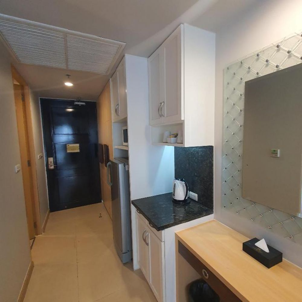 Superior Studio, Admiral Premier Bangkok 4*