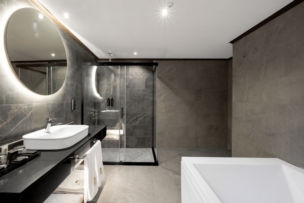 Junior Suite Room, Utopia World Hotel 5*