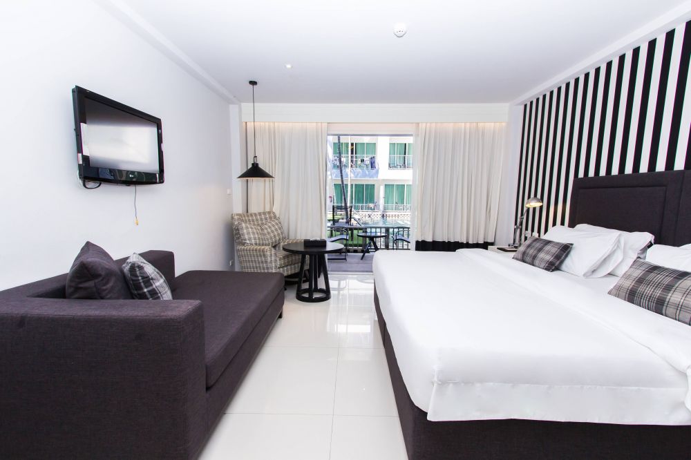 Deluxe Pool Access, Sugar Marina Resort Fashion Kata Beach 4*