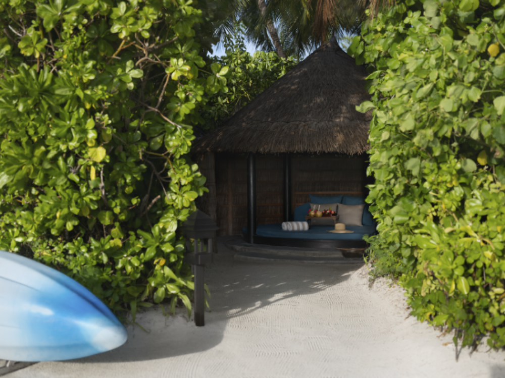 Ocean House With Pool, Naladhu Maldives 5*