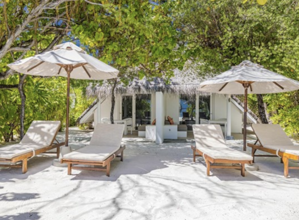 Family Beach Pavilion, LUX* South Ari Atoll 5*