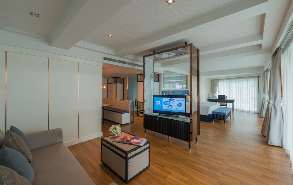 Panoramic Ocean View Suite, Cruise Hotel (The) (ex. A-One The Royal Cruise Hotel) 4*