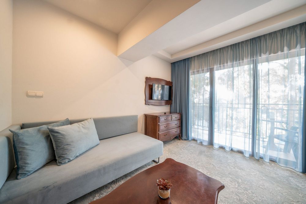 Family Room, Grifid Bolero 4*