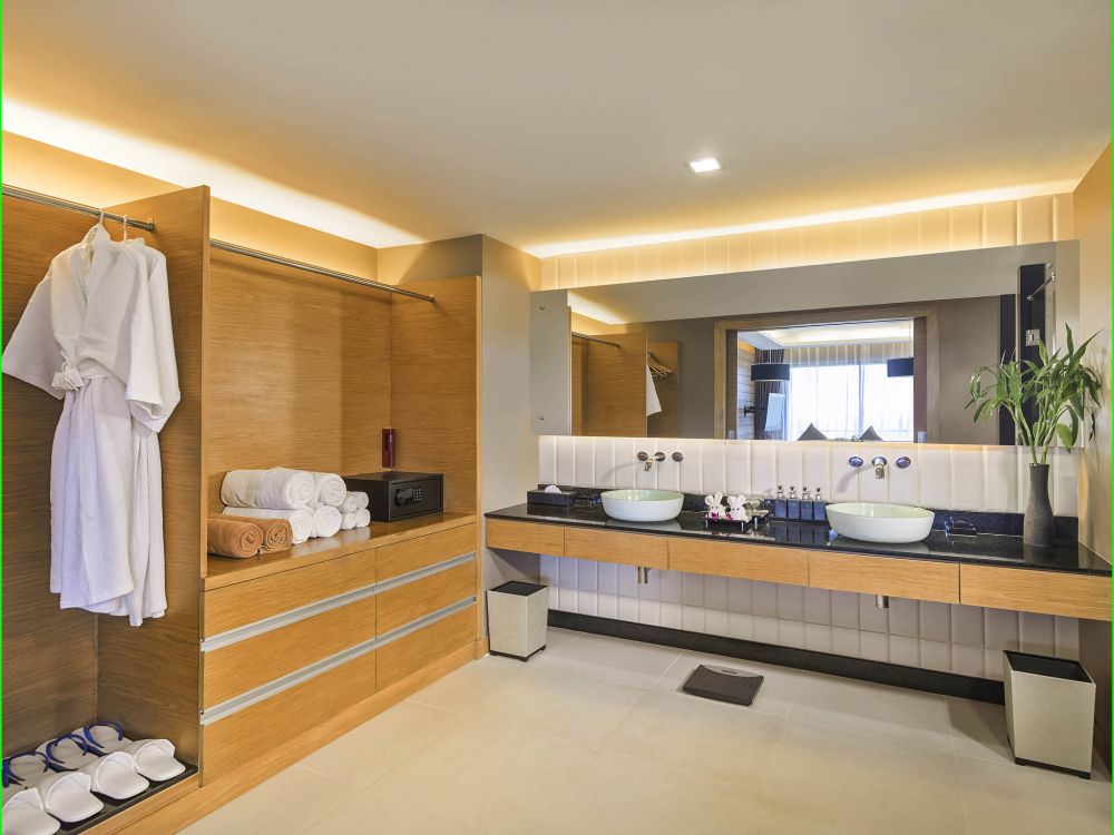 Family Suite Sea View King, Novotel Phuket Kata Avista Resort & Spa 5*