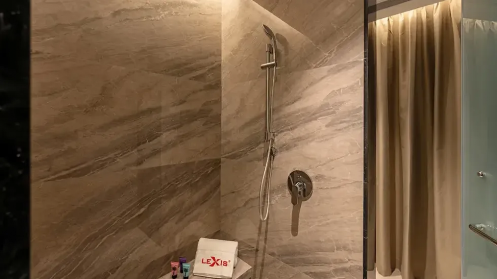 Executive Pool Room, Imperial Lexis Kuala Lumpur 5*