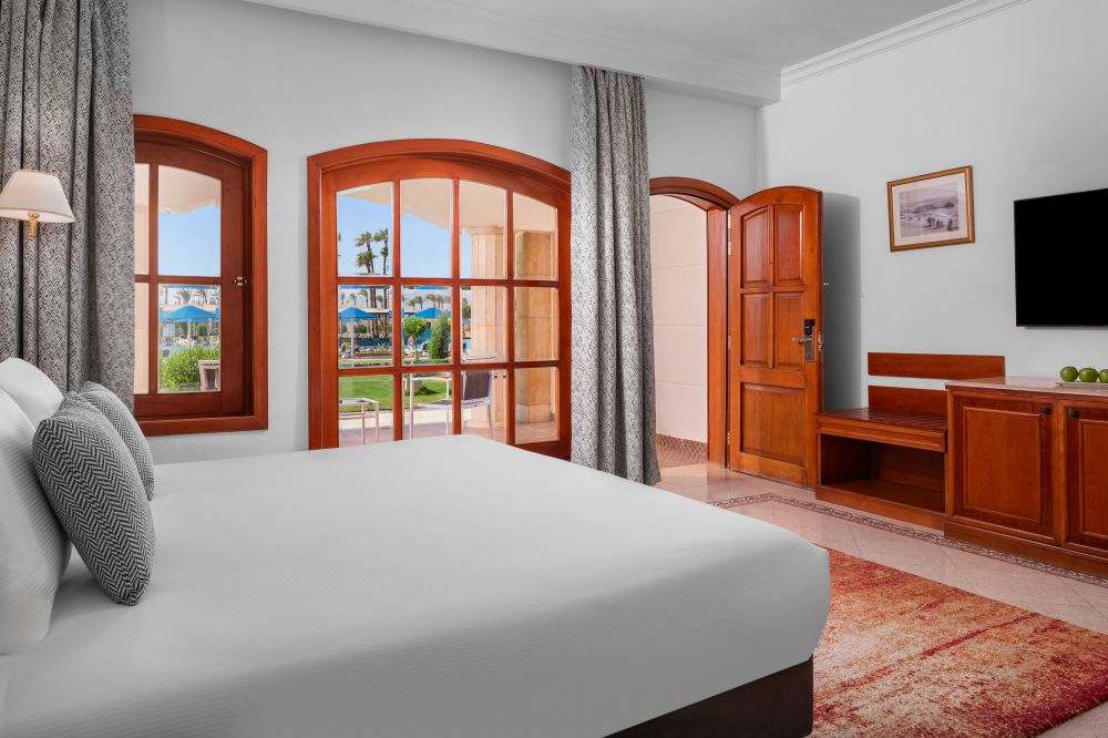 Executive Room (ex.Royal Wing Room), Pickalbatros Golf Beach Resort (ex. Jolie Ville Golf & Resort) 5*