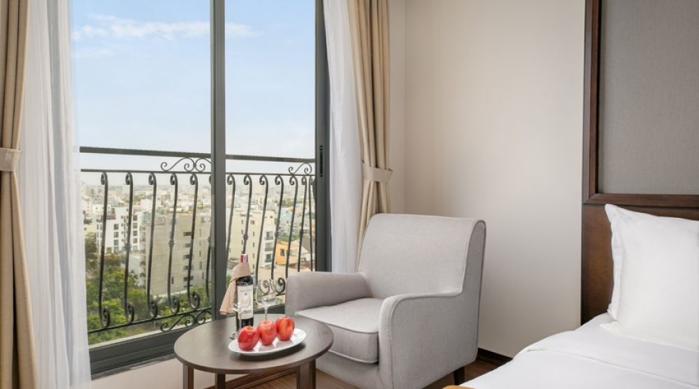 Grand Deluxe TRPL, Cosmos Hotel Danang 3*