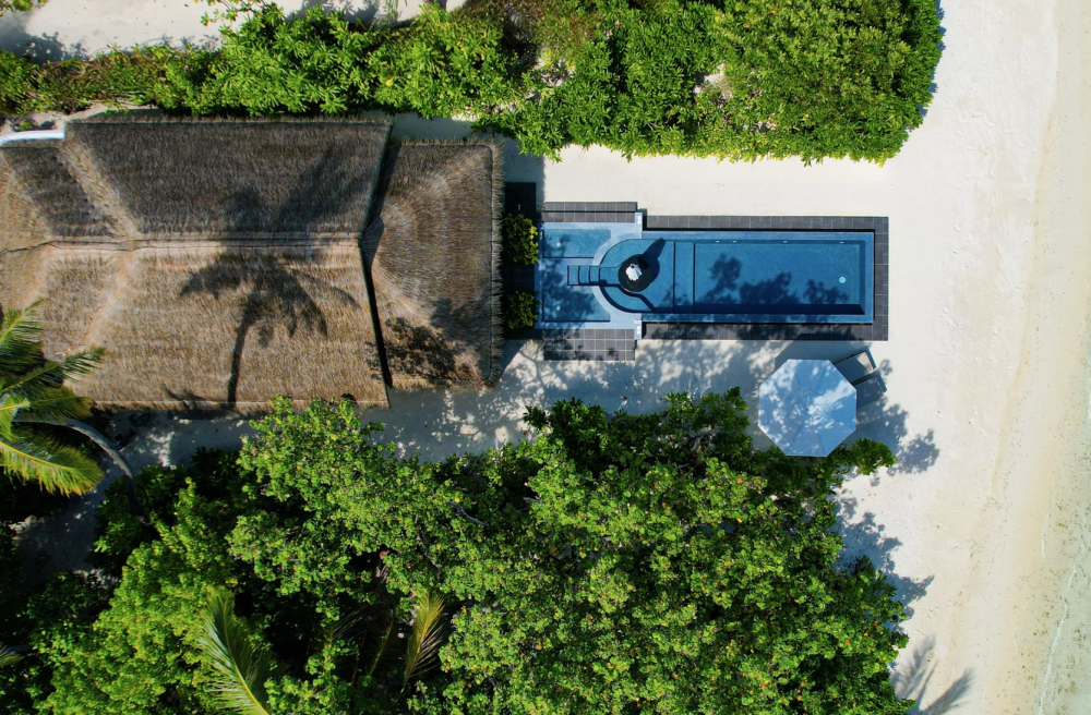 Beachfront Infinity Pool Villa, LUX* South Ari Atoll 5*