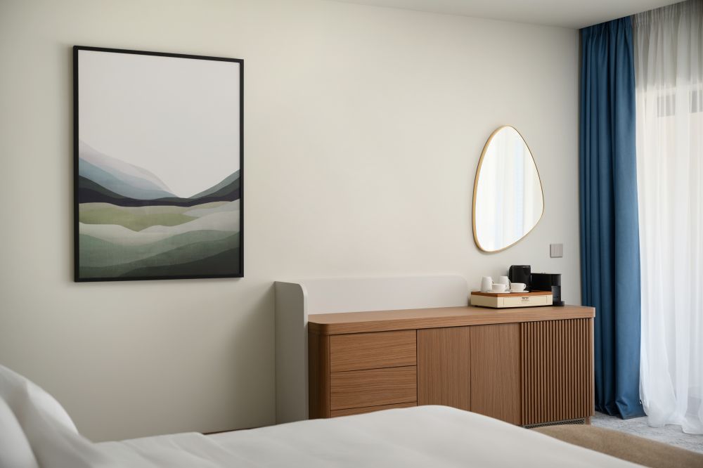 Superior Room With One King Bed, Mövenpick Hotel & Residences Teuta Kotor Bay 5*