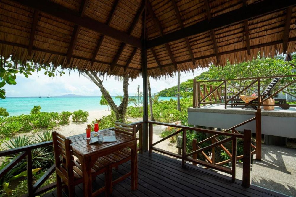 Beachfront Junior Suite, Saii Phi Phi Island Village (ex. Phi Phi Island Village Beach Resort) 5*