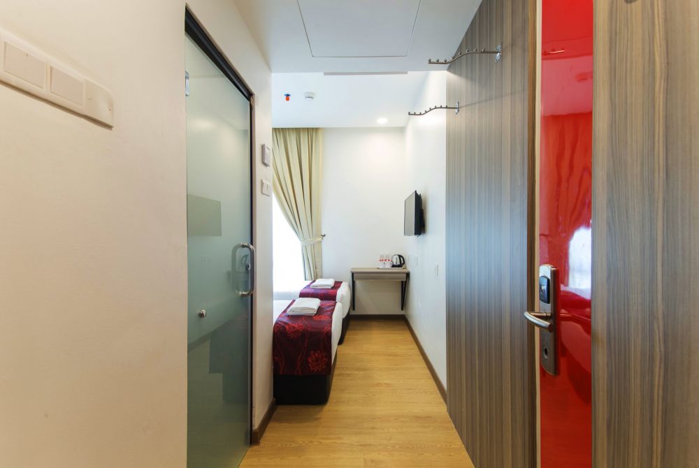 Standard Twin Non Window Room, Signature International Hotel China Town 3*