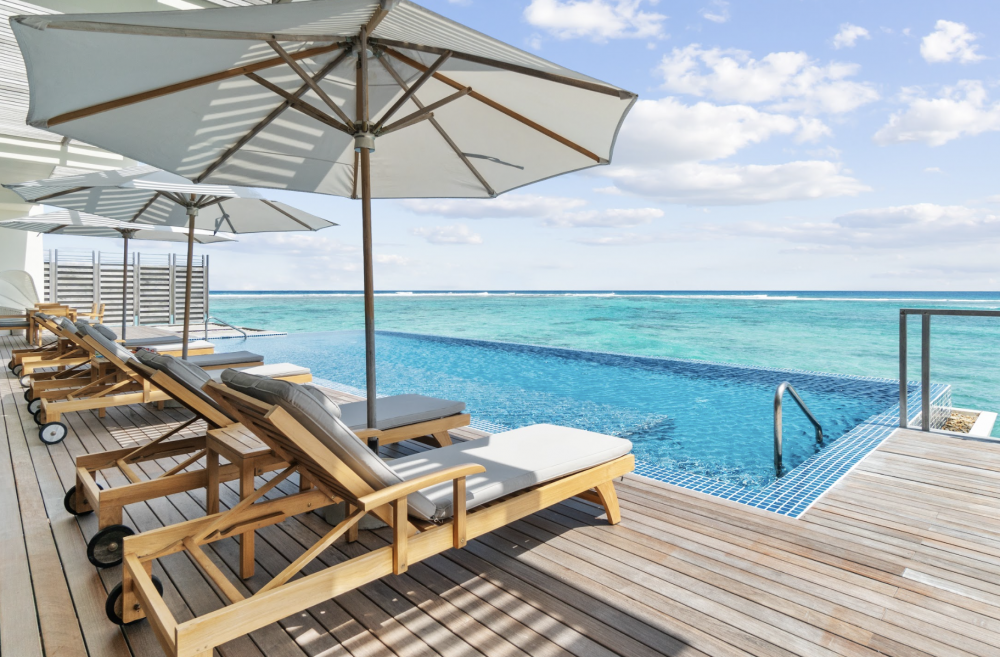 3 Bedroom Overwater Royal Residence, Radisson Blu Maldives 5*