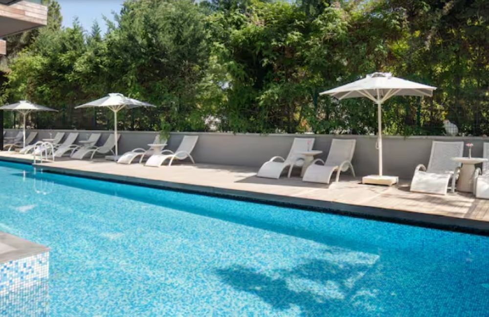 King Deluxe Shared Pool, Double Tree Hilton Kusadasi 