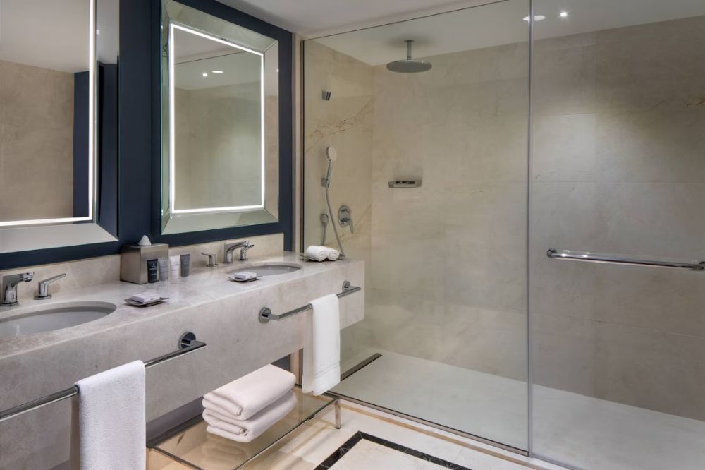 One Bedroom Suite Bosphorus View, JW Marriott Istanbul Bosphorus 5*
