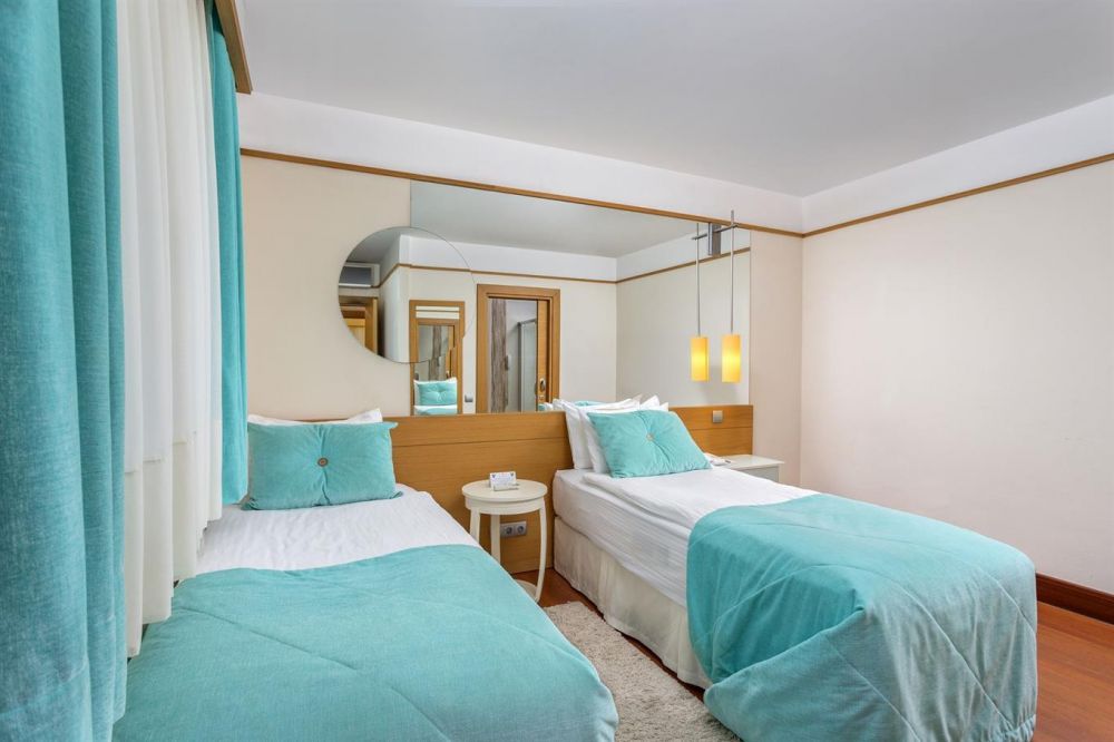 Superior Suite Swim Up, Kefaluka Resort 5*