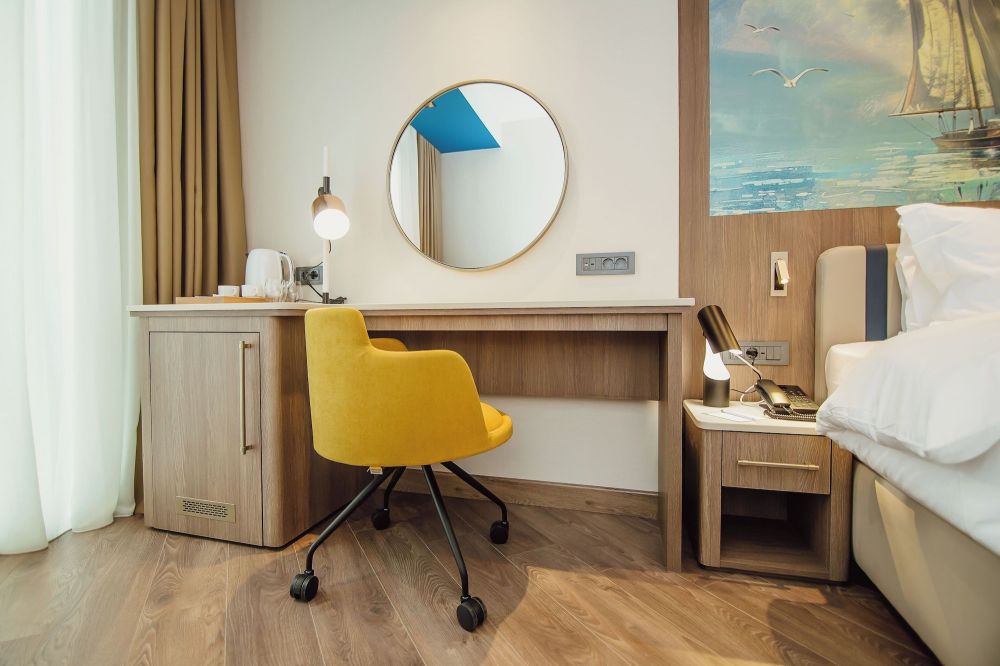 Comfort Twin Room, City View, La Quinta by Wyndham Batumi 4*