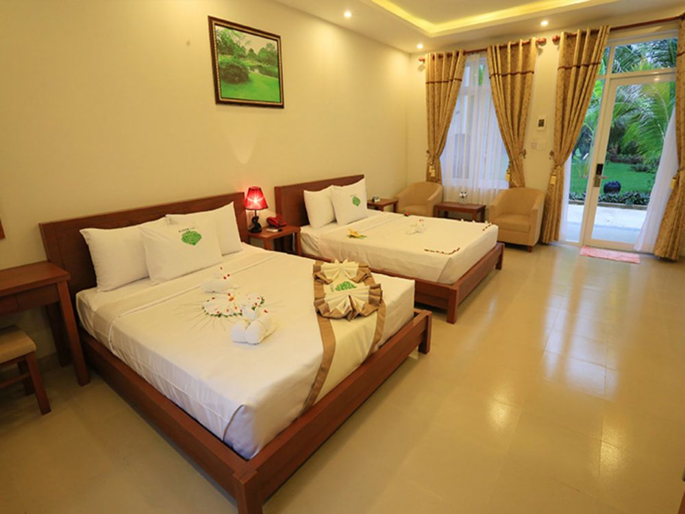 Deluxe Garden View without Extra Bed, Saigon Emerald Resort 4*