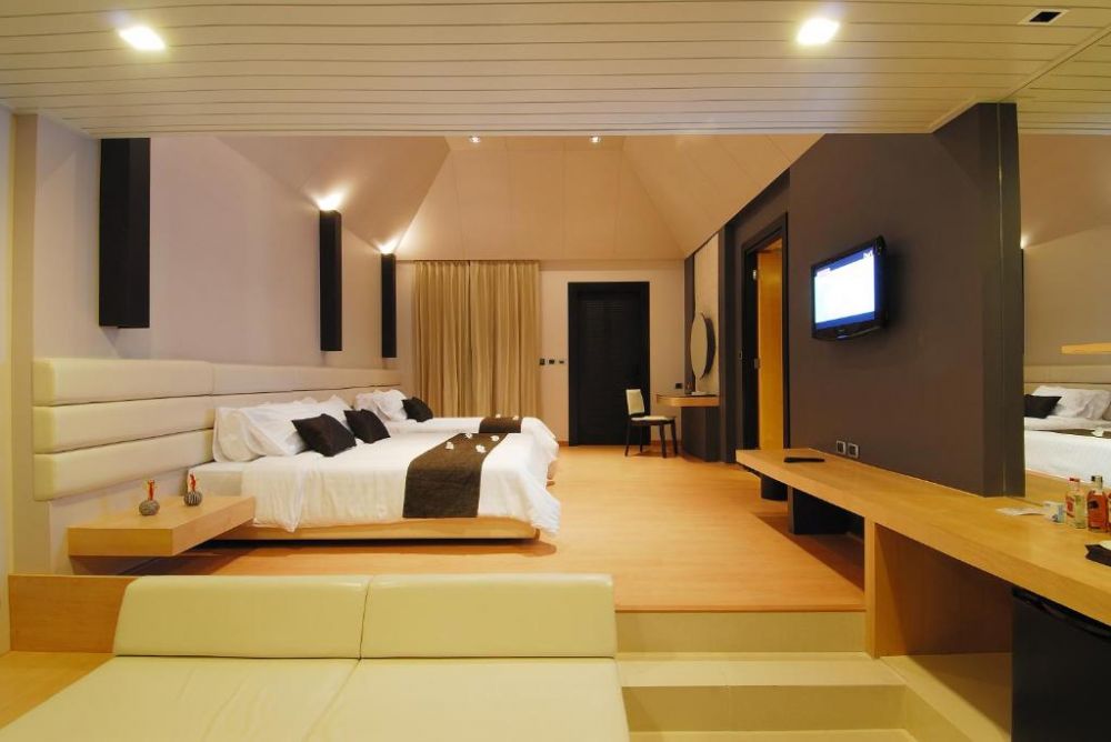 Pavilion Pool View / Pavilion Pool Access, Long Beach Garden Hotel & Pavillons 4*
