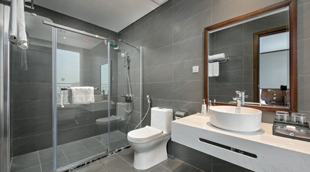 Deluxe CV, Cosmos Hotel Danang 3*