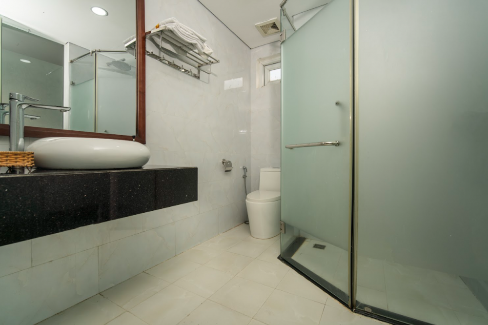 Superior/Deluxe Triple, Crystal Hotel Danang 3*