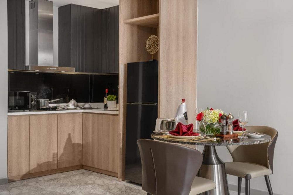One-Bedroom Suite with River View - Lounge Access, Crowne Plaza Danang City Center 5*