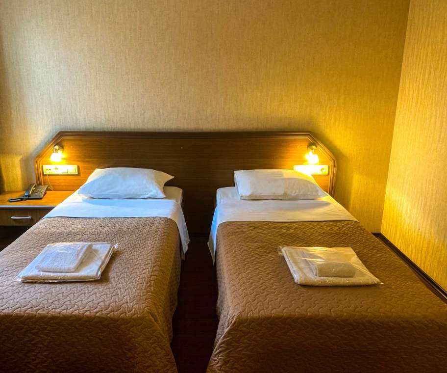 STANDARD DOUBLE/TWIN ROOM, Batesta 3*