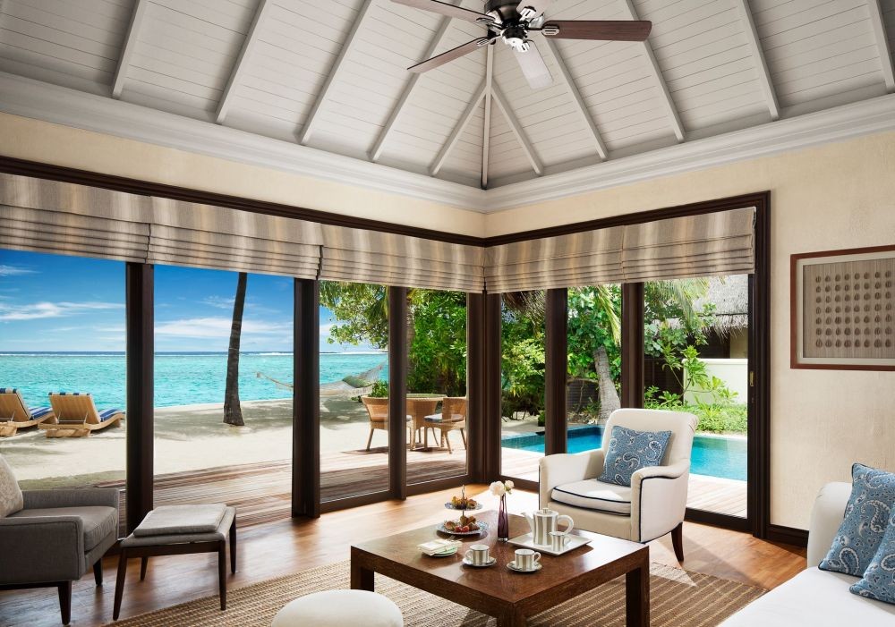 1 Bedroom Sunset Beachfront Suite with Pool, Taj Exotica Resort & Spa 5*