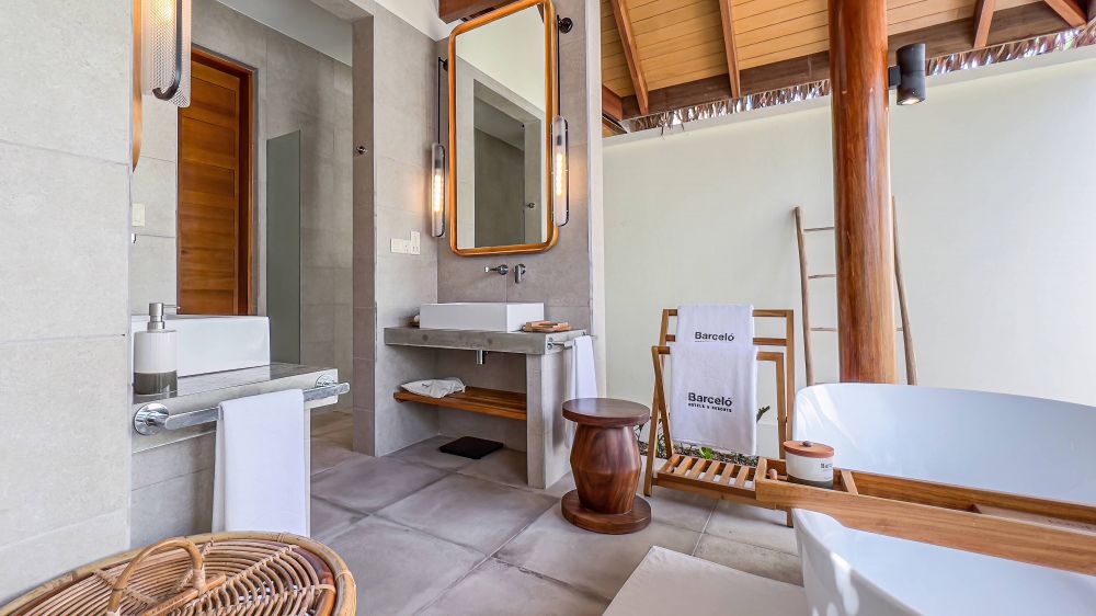Sunrise Beach Villa, Melia Whale Lagoon Maldives (ex. Barcelo Whale Lagoon Maldives) 5*