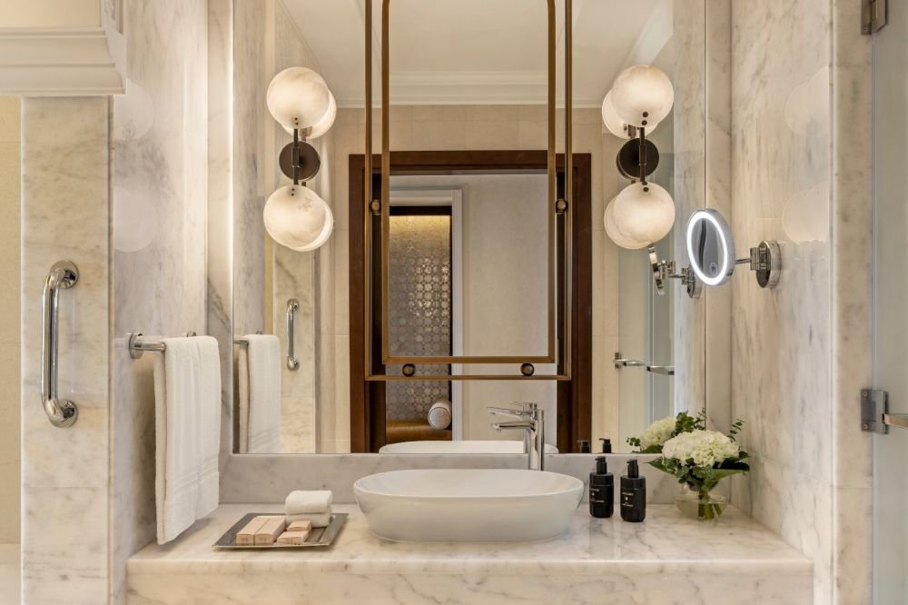 Deluxe / Ocean Skyline / Palm Room, Jumeirah Zabeel Saray 5*