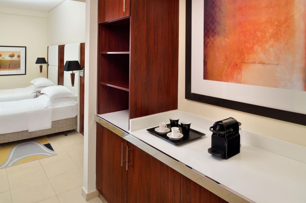 Standard Room/ Partial Sea View, Sheraton The Walk, Dubai (ex. Delta Hotels by Marriott Jumeirah Beach) 4*
