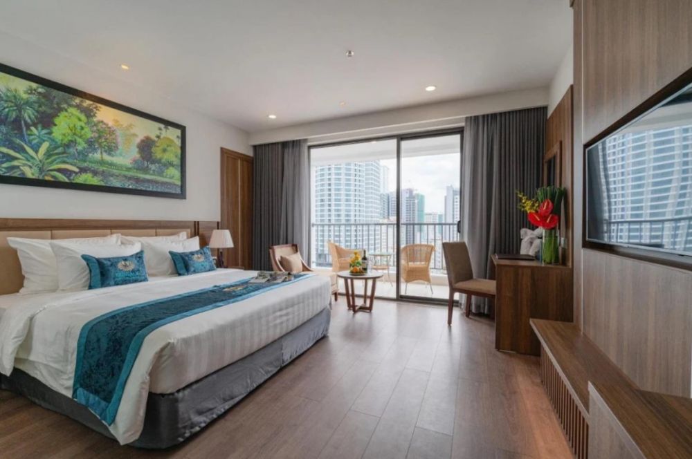 Premier City View/Sea View with Balcony, Gonsala Hotel Nha Trang 4*