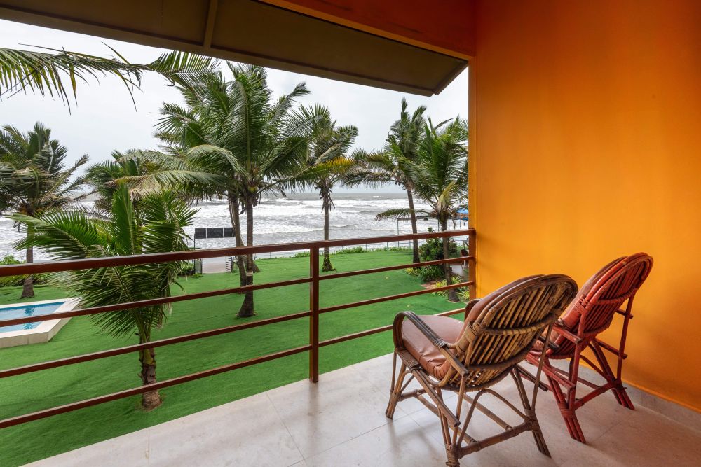 Orchid Suite, Amadi Beach Front Resort 4*