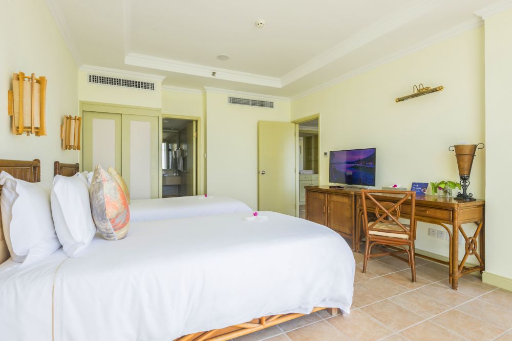 Family 2 Bedroom Suite, Golden Palm Resort 4*