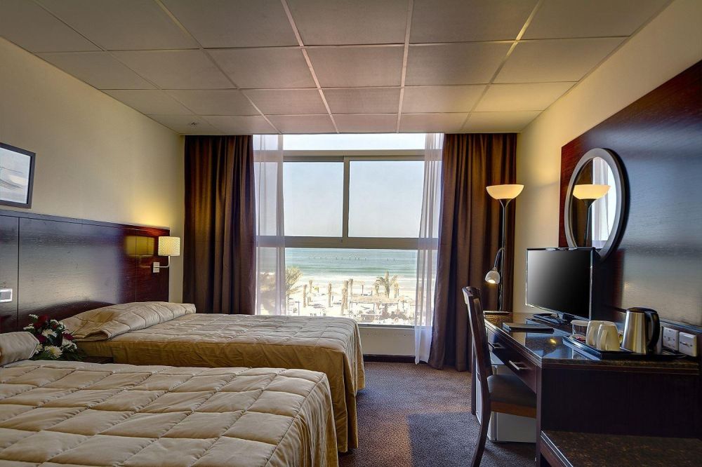 Sea View Room without balcony, Ajman Beach Hotel 3*