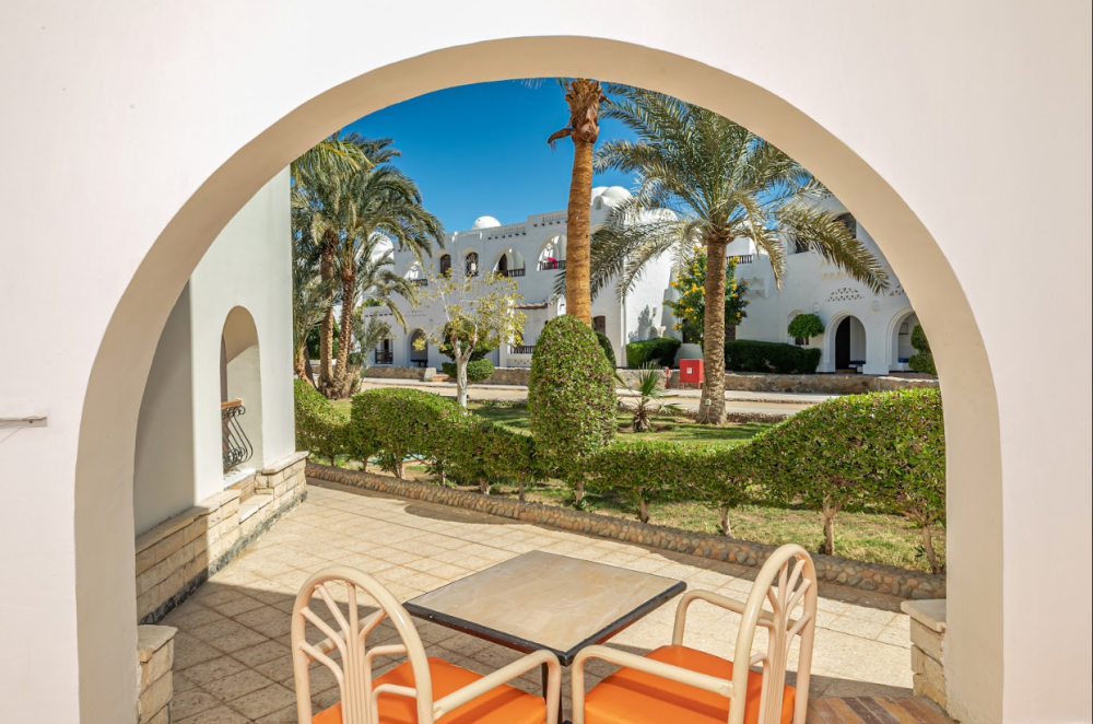 Standard Room/Lagoon View, Arabia Azur 4*