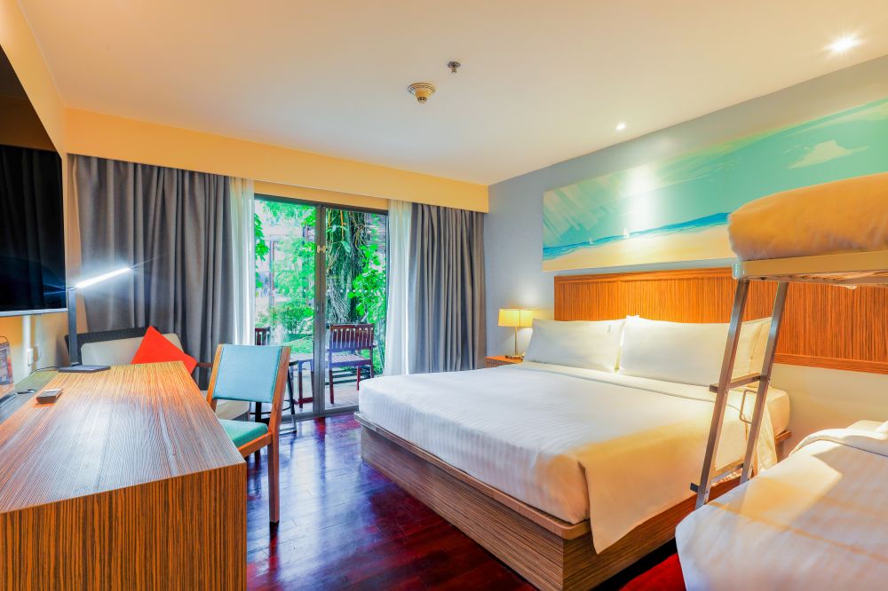 1 King 1 Bunk Standard Family Room, Holiday Inn Resort Phuket Surin Beach (ex. Destination Resorts Phuket Surin Beach) 4*