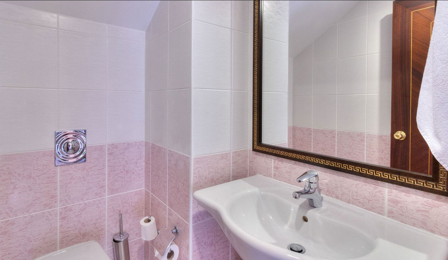 Venezia Villa, Venezia Palace 5*