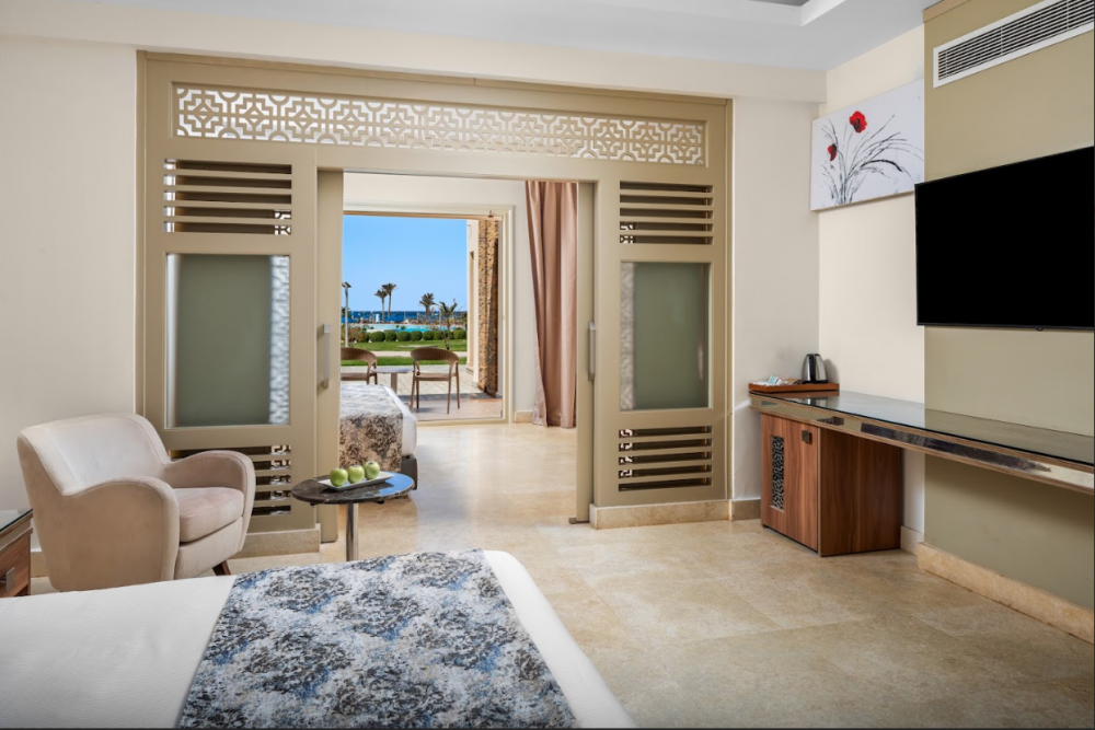 Family PV/SV/Beach Front, Albatros Sea World Marsa Alam 5*
