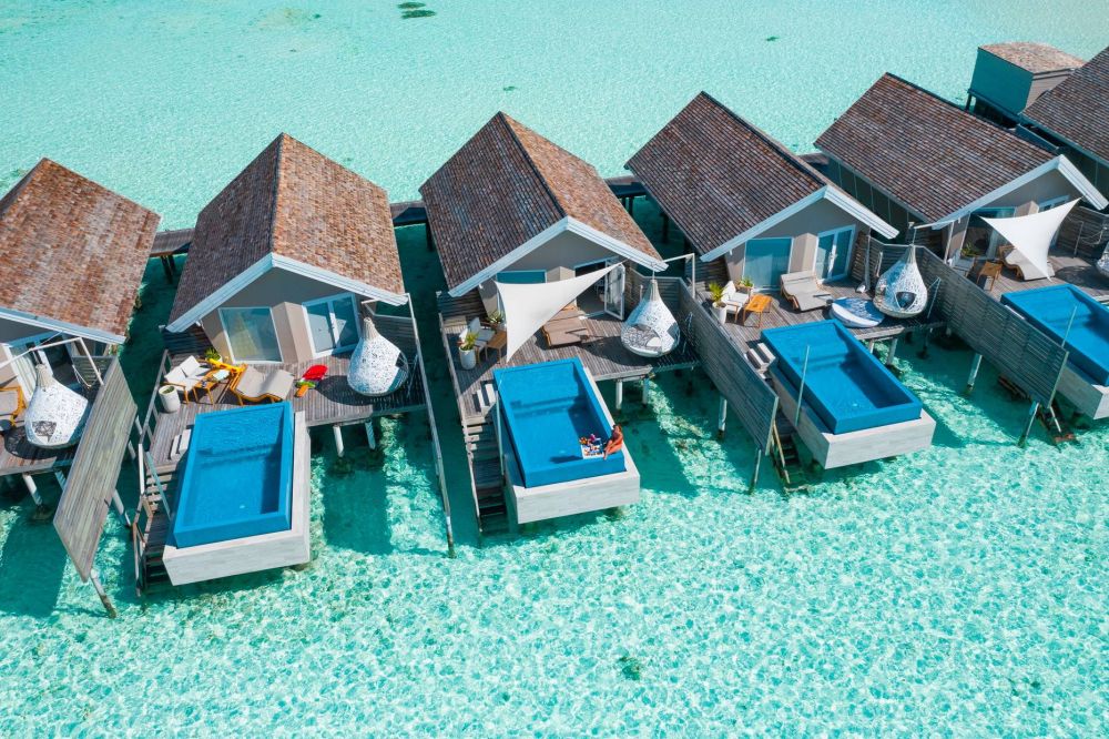 Overwater Infinity Pool Villa, LUX* South Ari Atoll 5*
