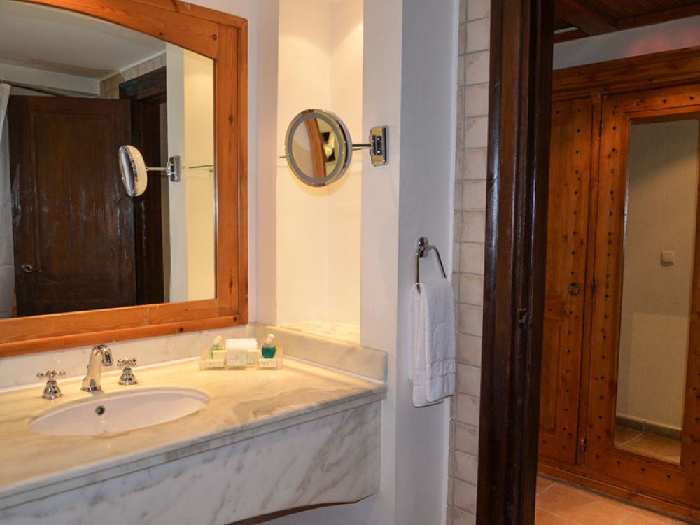 Executive Suite/ Suite, Sharm Plaza (еx. Crowne Plaza Resort) 4*
