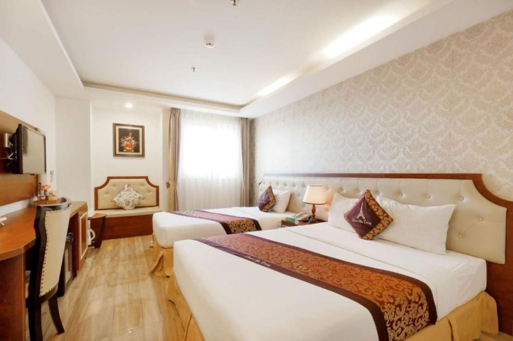 Family Partial Sea View, Paris Nha Trang 3*
