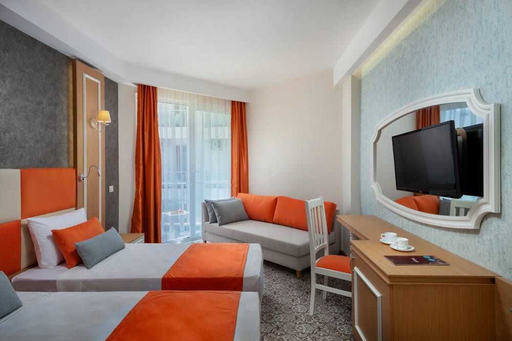 Superior Partial Sea View Room, Golden Orange Hotel 