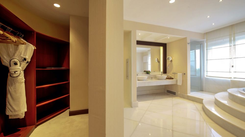 Suite Superior Sea Side, Robinson Nobilis 5*