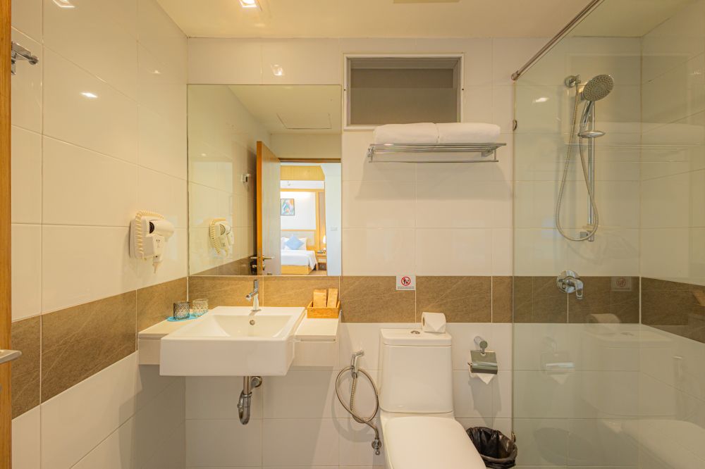 Superior Room, Ashlee Plaza Patong Hotel & Spa 3+