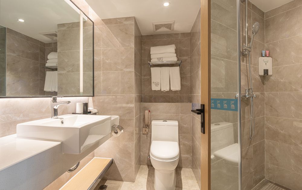 Deluxe Family Room (building B), South China Hotel 4*