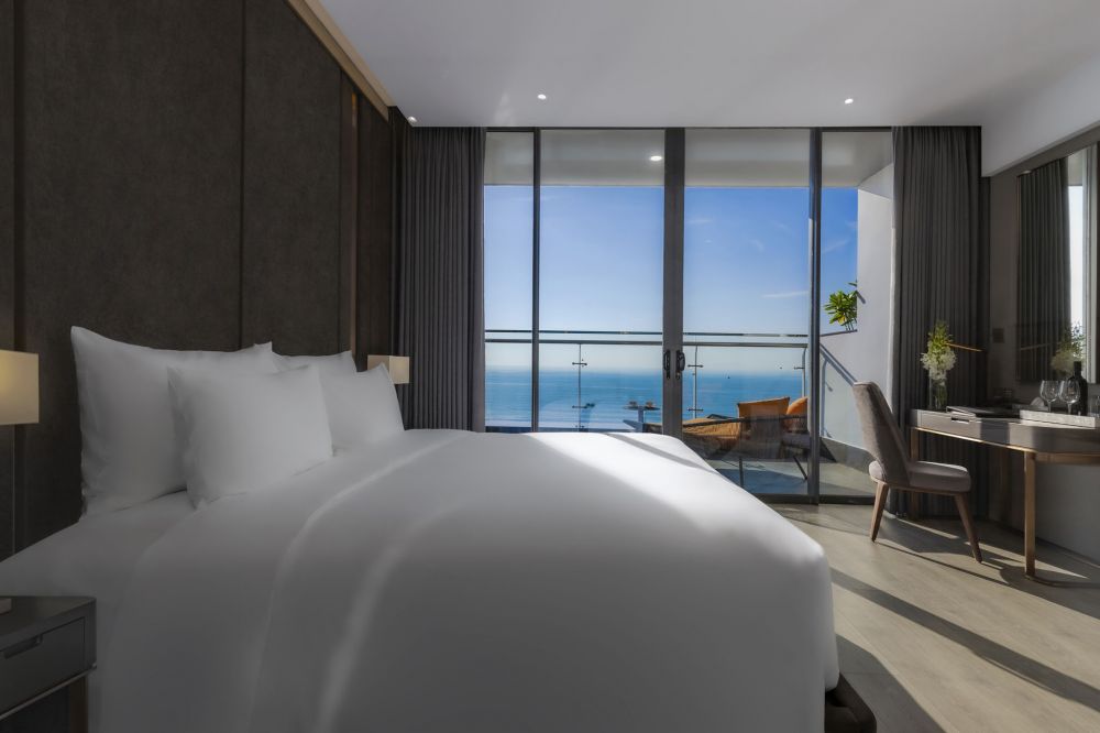 1 Bedroom Residence Ocean Front, Le Sands Oceanfront Da Nang 4*